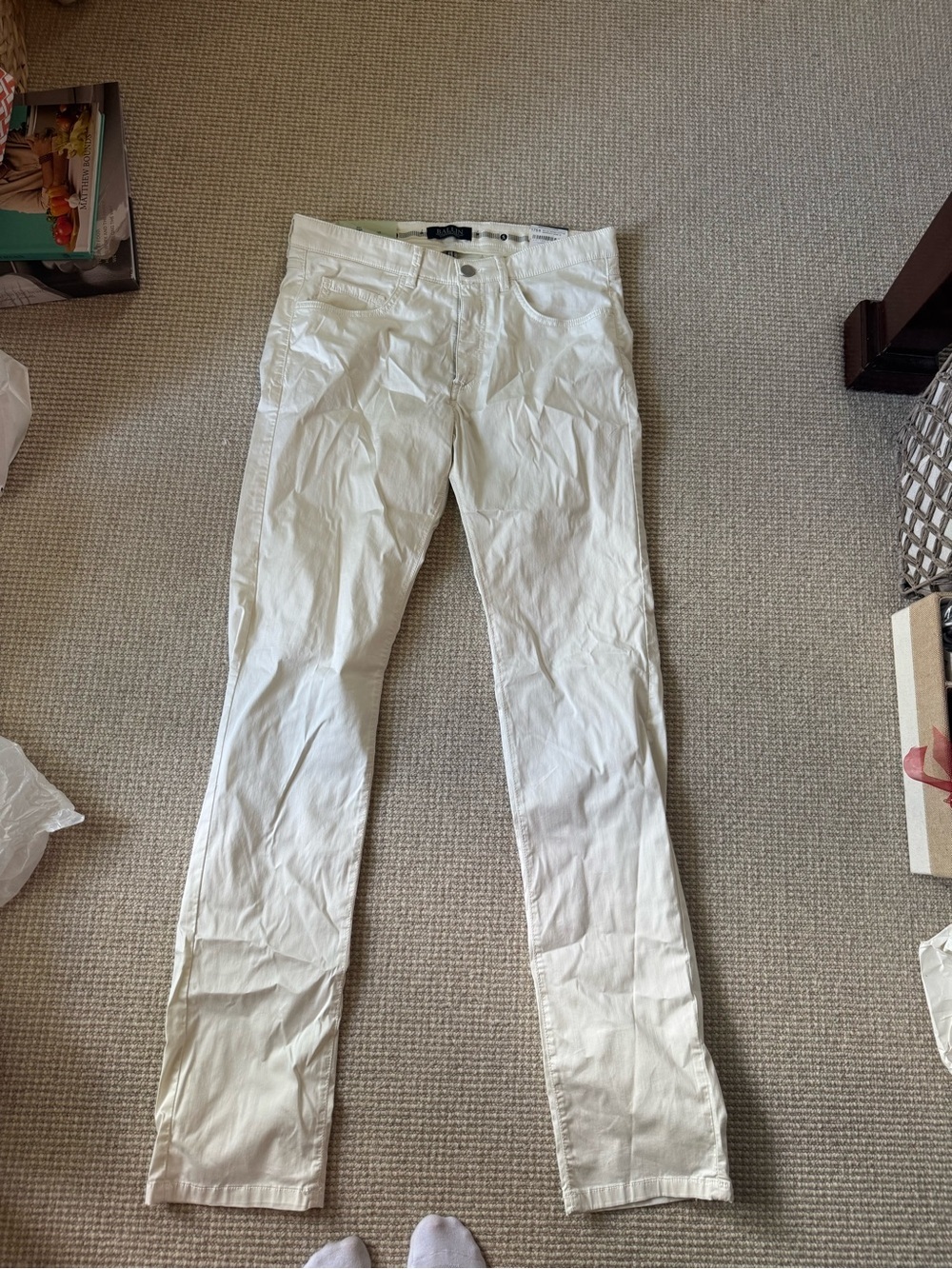 Slim White Women's Skinny Jeans - Clean Stretch Fit
